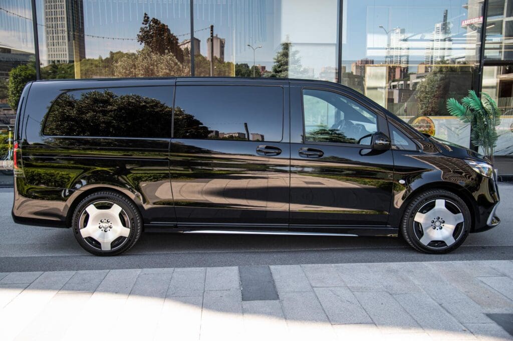 مرسيدس فيتو طويلة