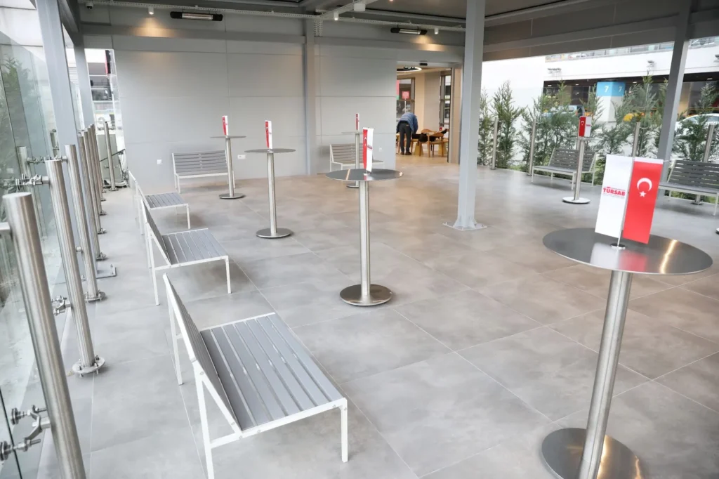 الاستقبال من مطار صبيحة