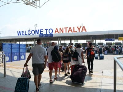 مطار أنطاليا الدولي